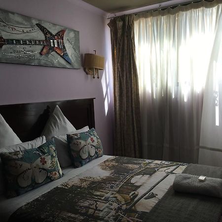 Tassili Lodge Kempton Park Extérieur photo
