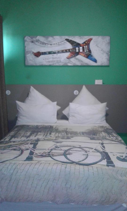 Tassili Lodge Kempton Park Extérieur photo