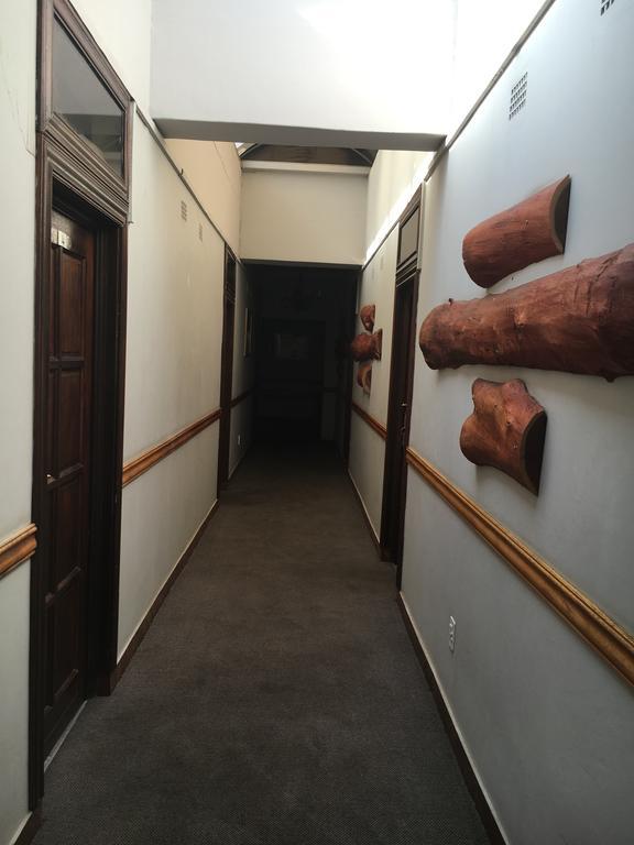 Tassili Lodge Kempton Park Extérieur photo