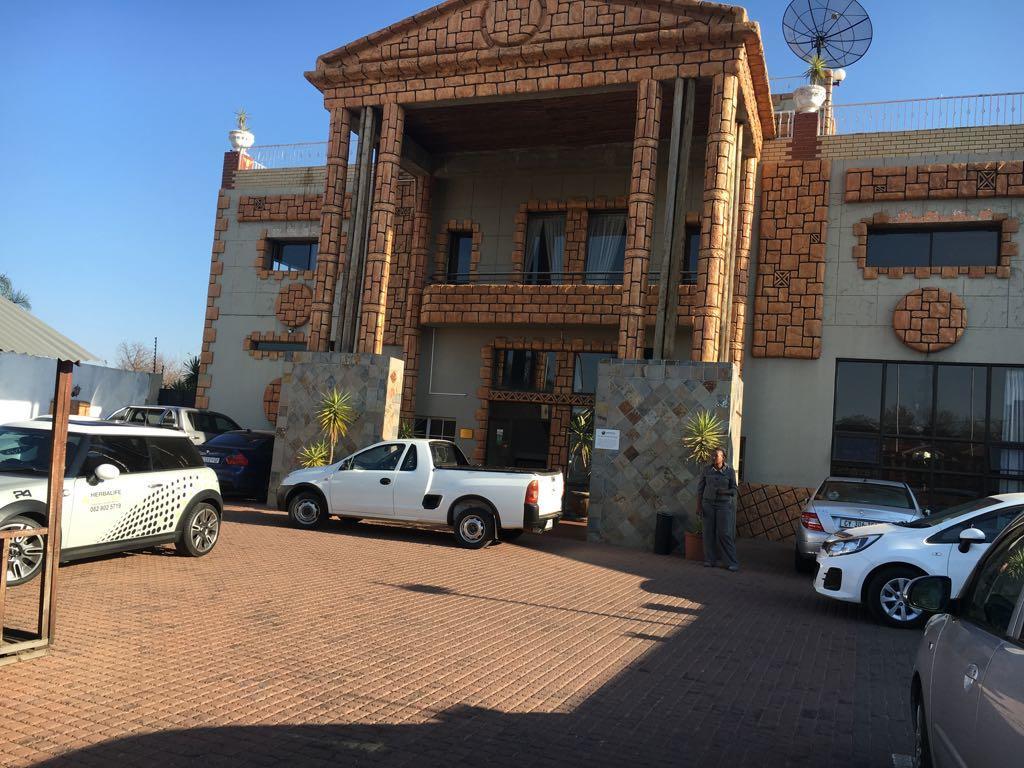 Tassili Lodge Kempton Park Extérieur photo