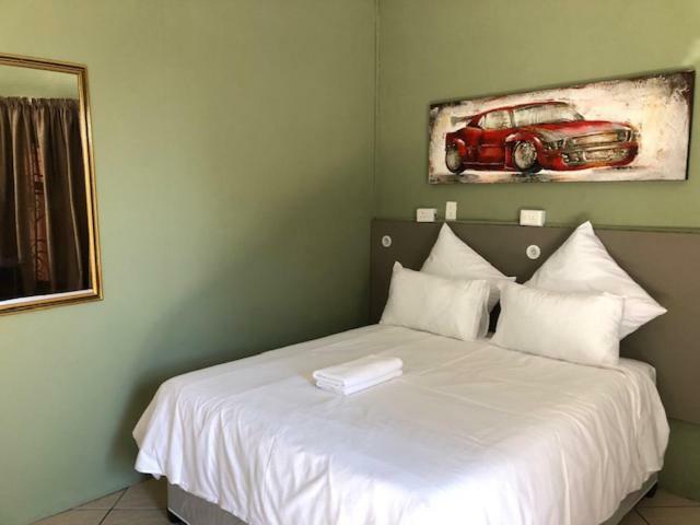 Tassili Lodge Kempton Park Extérieur photo